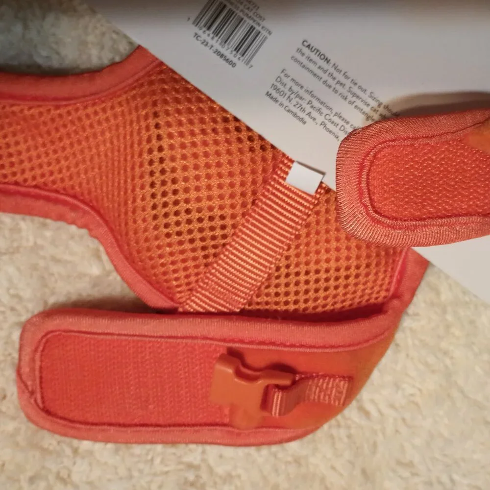 EUC ~ Halloween Kitten Comfort Harness & Leash Set (Reflective Pumpkin Costume)